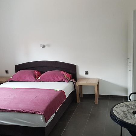 Apartments Star With Pool Biograd Na Moru Εξωτερικό φωτογραφία