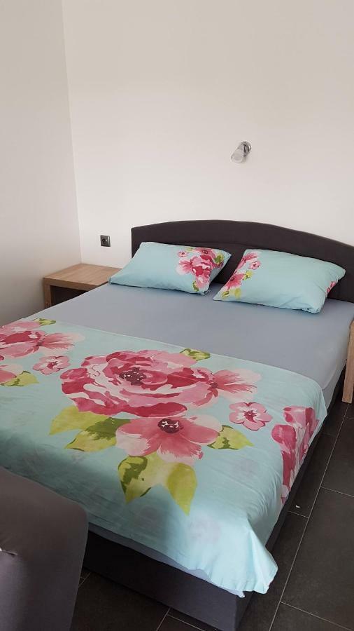 Apartments Star With Pool Biograd Na Moru Εξωτερικό φωτογραφία